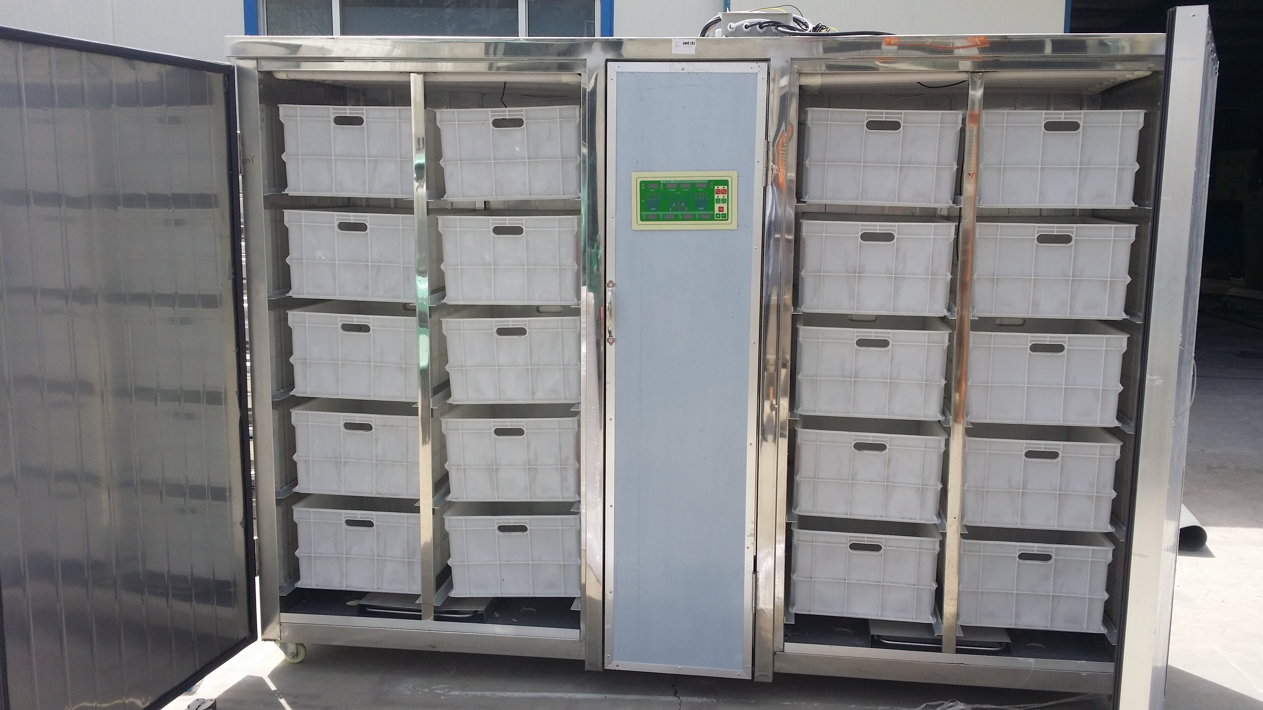 發陜西西安1200斤不銹鋼豆芽機一臺